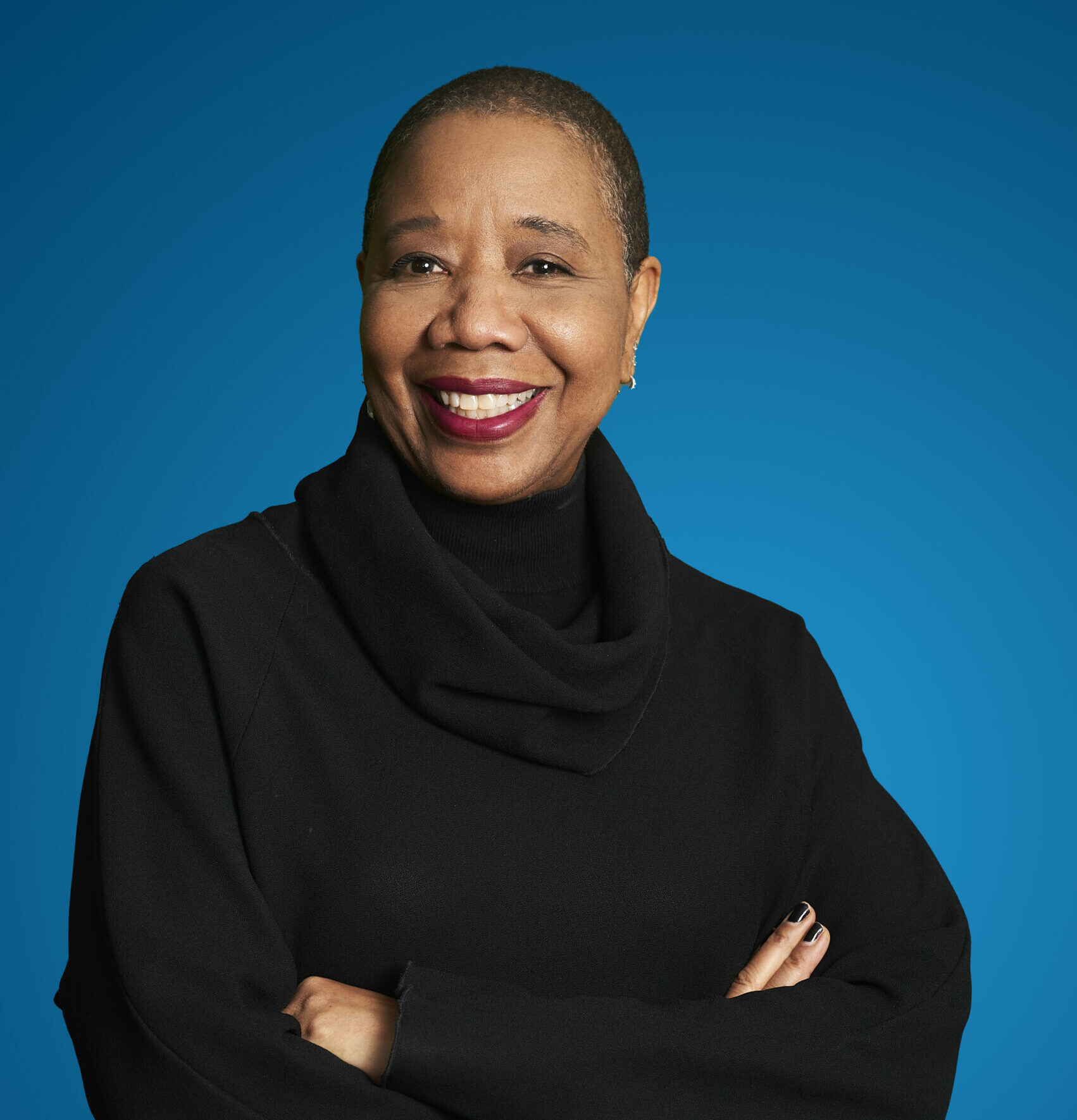 Why Chicago? Chicago draws me into its symphonic concerto of sounds: buses chug along, bicycles whiz by, a jazz trumpeter playing on the corner as an ambulance wails by, and underneath it all the rattle of the "L" trains. Chicago’s streets are filled with music, laughter, and quietness of the occasional winter snow. And when you really listen, you can hear the birds tweeting and the rustle of leaves. Our city is a vibration of sound that sings.