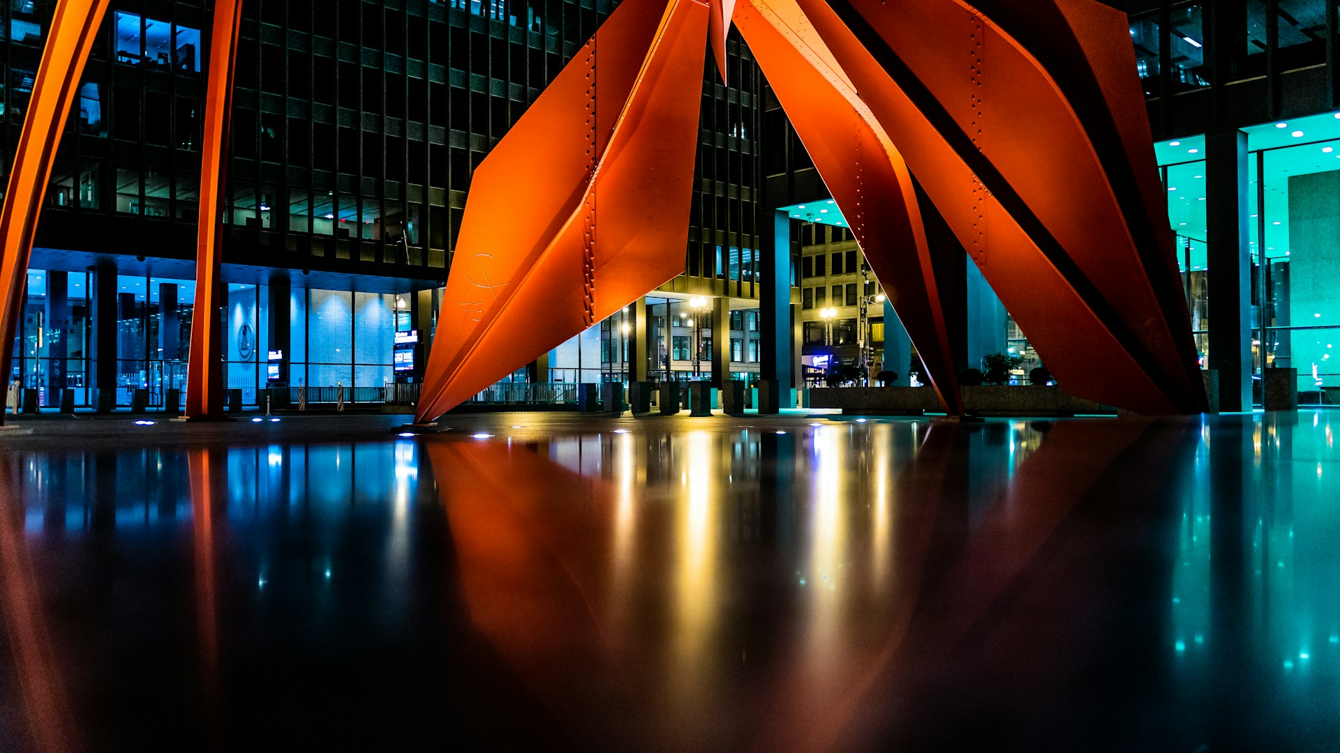 close up shot of statue in downtown chicago